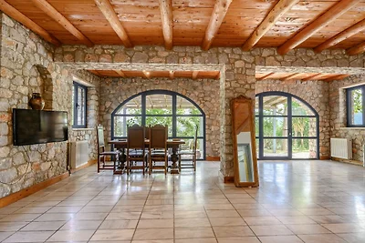 Villa - eingezäunt Rozare