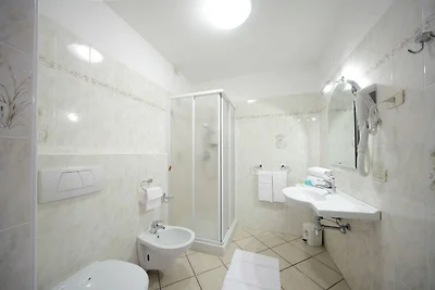Appartement aan het strand, Residence Zust-vo...