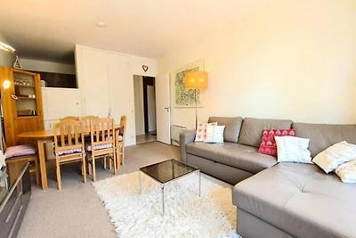 Komfortable und helle Wohnung · Am Fuße der P...