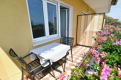 Scenic Retreat Rooms and Family Apartments - ...