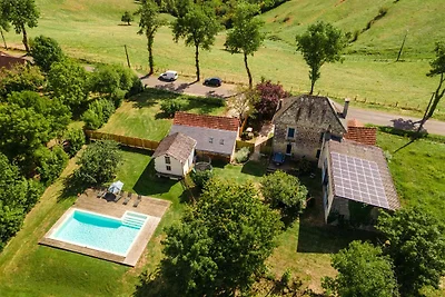 Casa vacanze con piscina a Coubjours