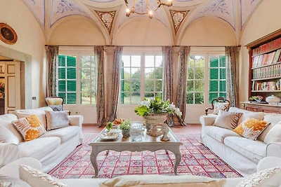 Villa in Lucca mit Pool und Landschaftsblick