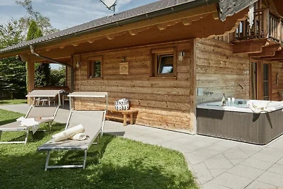 Hütte in Ainring mit Schwimmbecken