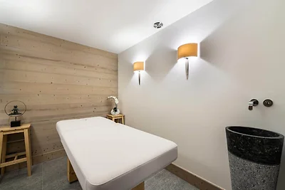 Chalet in Courchevel mit Pool & Skizugang