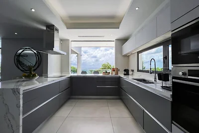 Villa a Saint-François con piscina a sfioro