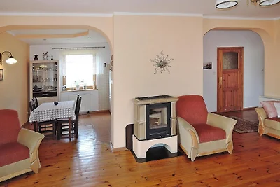 Ferienhaus in Dargobadz mit umzהuntem Garten