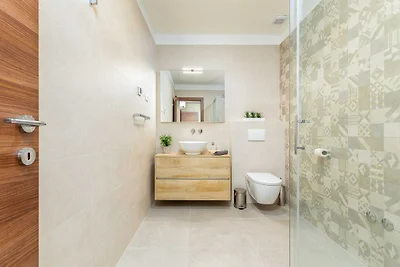 Villa Borealis - Six Bedroom Villa with Swimm...