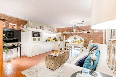 Appartement met uitzicht op het Lucca-plein