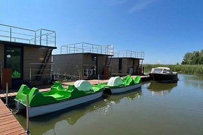 Luxe woonboot voor 3 personen, aan zee.