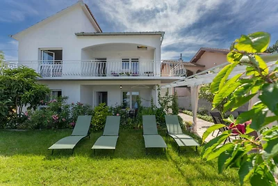 Holiday Home Sanda - Four Bedroom Holiday Hom...
