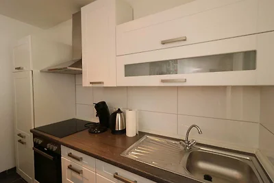 Zentrales Apartment in Messenähe