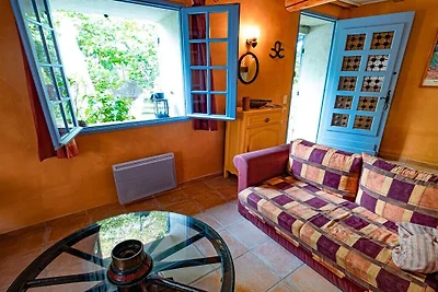 Ferienhaus in Goult mit Barbecue