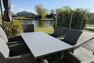 Ferienhaus in Makkum mit Schwimmbecken