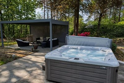Attraktive Villa in Heusden-Zolder mit Sauna