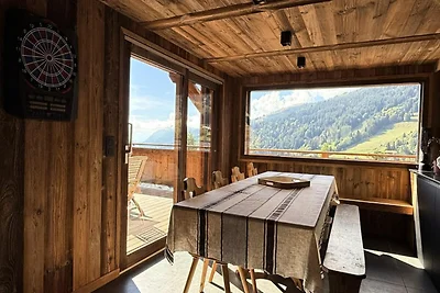 Chalet in Les Gets mit Jacuzzi & Blick
