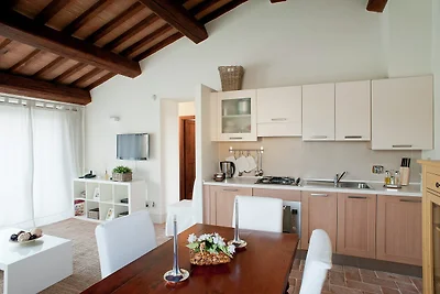 Luxe apt. in boerderij met zwembad