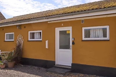 2 persoons vakantie huis in Aakirkeby-By...