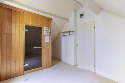 Saunabungalow aan het meer voor 4