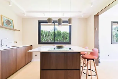 Villa in Mougins mit Pool und Baumhaus