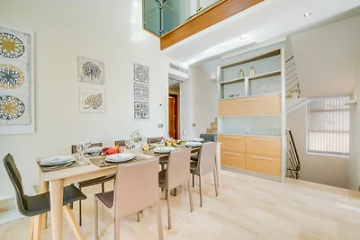 Atemberaubende Villa mit privater Terrasse
