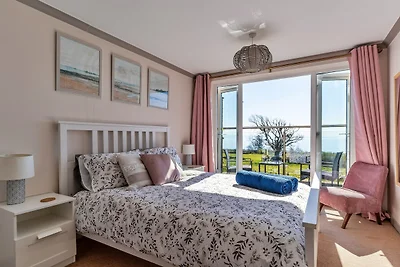 Vakantiehuis met 3 slaapkamers in Mynytho, Ge...