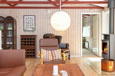 4 person holiday home in Glesborg-By Traum