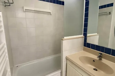 Marineblaue Residenz mit zwei Zimmern