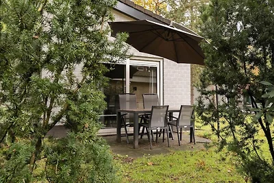 Gemütlicher Waldbungalow mit Sauna