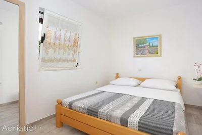Holiday Home Nada Rogoznica - Six Bedroom Hol...