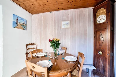 Schönes Haus mit Innenhof für 5 Personen