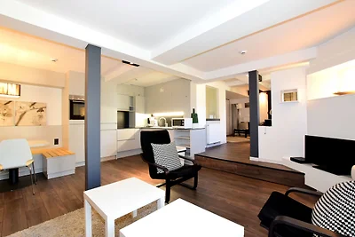 Modern und komfortabel eingerichtete Wohnung
