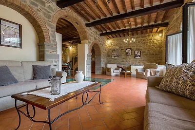 Bellissima villa con piscina a Cortona