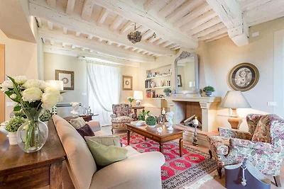 Villa in der Toskana mit Weinbergblick