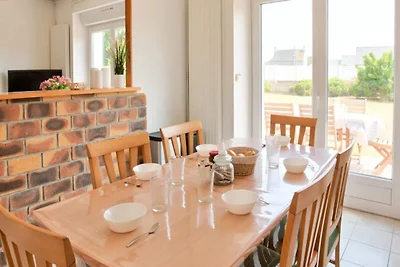 Haus in Penmarch in der Nähe des Strandes von...