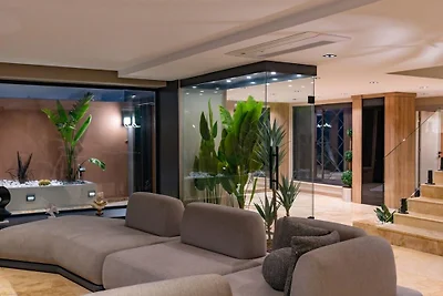 Villa in Kalkan mit Schwimmbecken