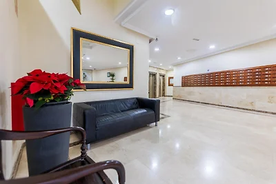 Strandapartment in Marbella mit Balkon