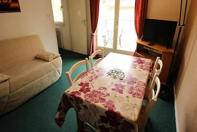 ZONA CASINO LUCHON - APPARTAMENTO CON 1 CAMER...