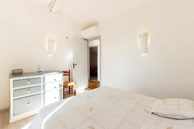 Geräumige Villa mit Garten in der Nähe von...