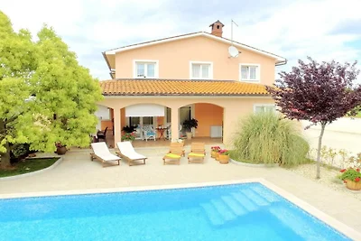 Villa in Pula (42) met zwembad