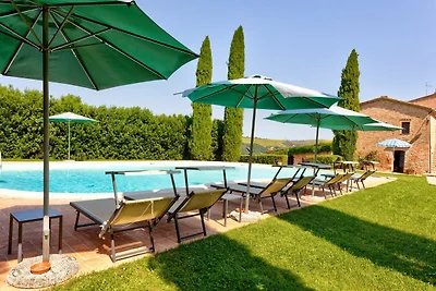 Malerisches Ferienhaus in Montalcino mit...