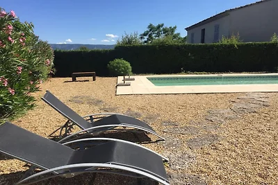 Retraite, aan het zwembad bij Cabrières...