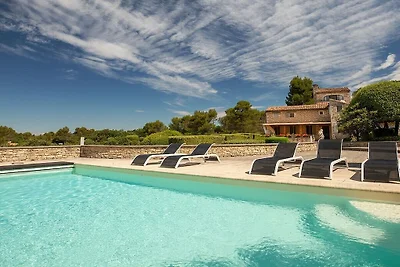Hütte in Ménerbes mit Schwimmbecken