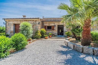 Rustikales mallorcanisches Landhaus mit Pool