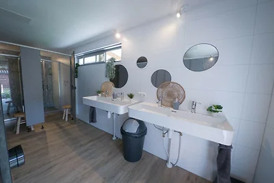 Safari Lodge auf gemütlichem Gelände mit 3...