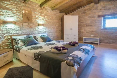 Villa a Pazin con piscina