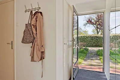 Angenehmes Ferienhaus mit Garten