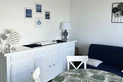 Wohnung in Grau du Roi mit Meerblick