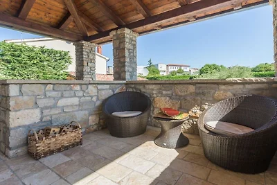 Villa en Labincă con piscina