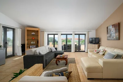 Apartment Panous 3