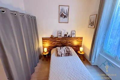 Hub vlakbij de dorpsbeek